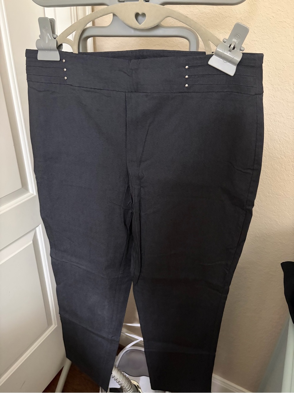 JM Collection Black Straight-Leg Pull-On Pants
